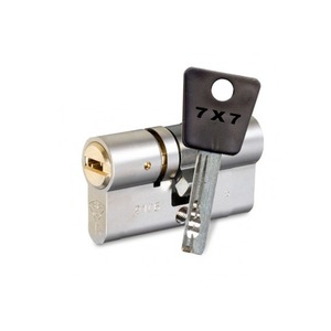 Ключалка Mul-T-Lock 7x7